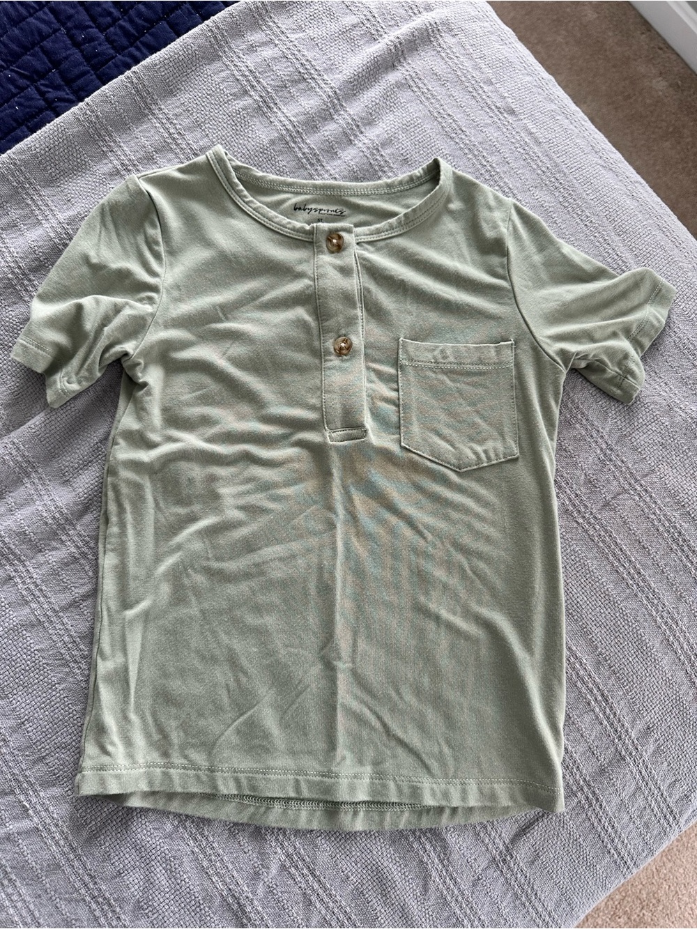 Children's Sage Green organic Pocket Henley Tee - baby sprouts (brand new)
